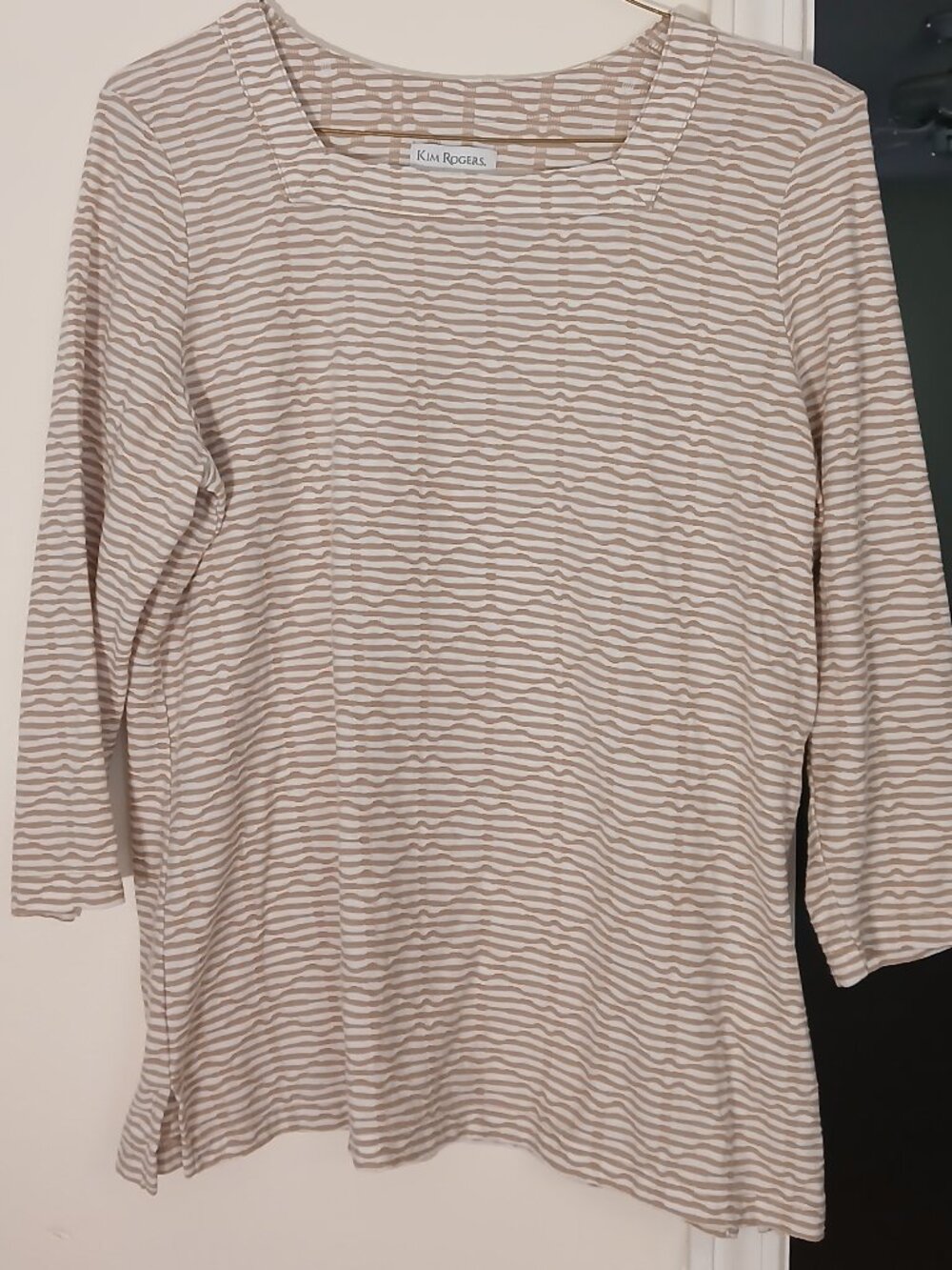 Kim Rogers top - size XL - tan/white pattern